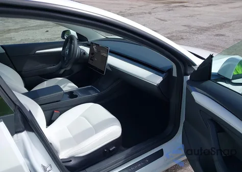 2022 Tesla Model 3 Rear-Wheel Drive из США, поврежденный, VIN 5YJ3E1EA1NF348954